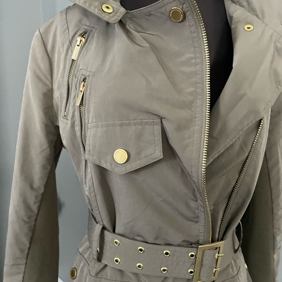 BCBG TRENCH COAT M - Picture 6 of 11